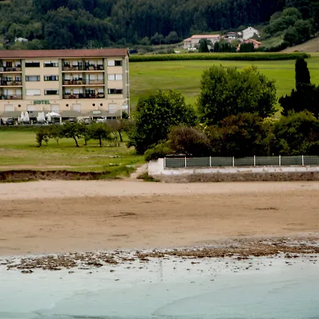 Brisamar Hotel Banugues